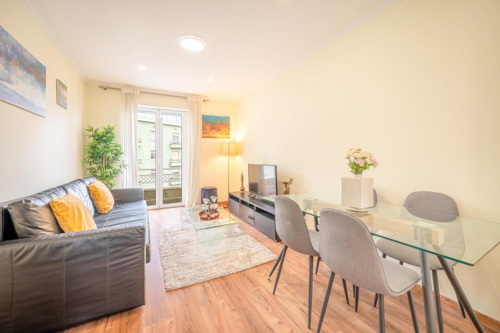 Guestready - Happy Home In Santa Cruz Lissabon Buitenkant foto